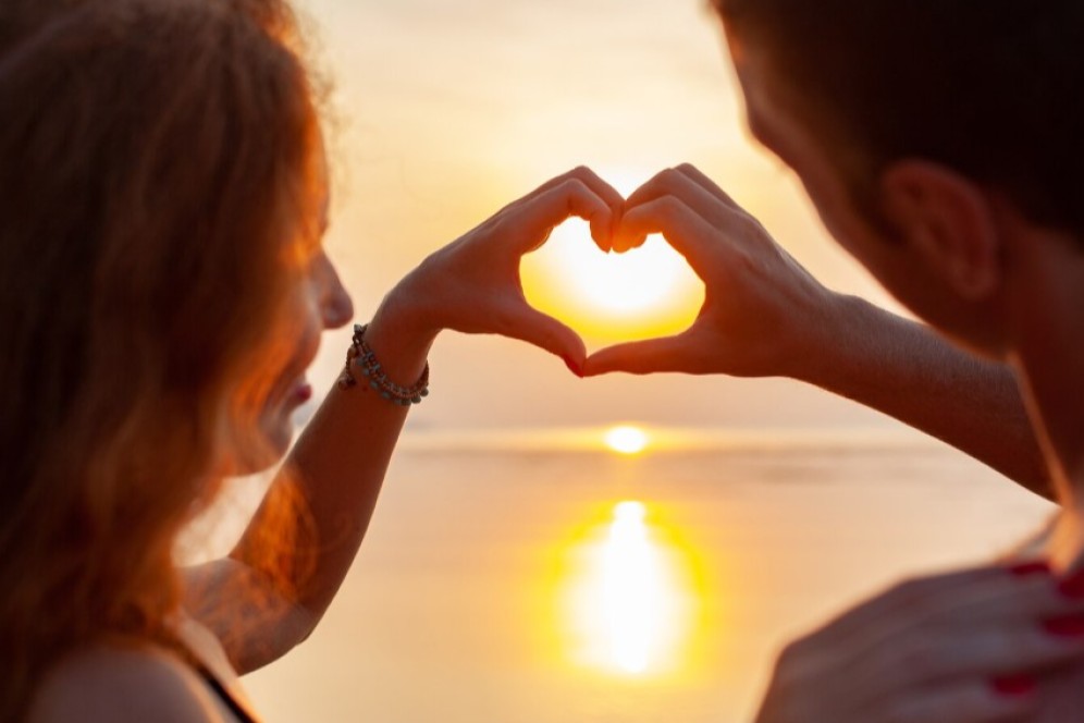Миллениалы оказались самым счастливым в любви поколением