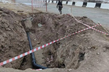 Авария на канализационной трубе в Копьево: первую ветку ввели в эксплуатацию