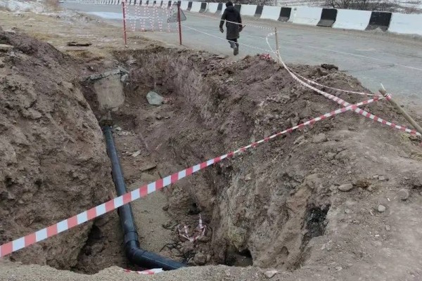 Авария на канализационной трубе в Копьево: первую ветку ввели в эксплуатацию