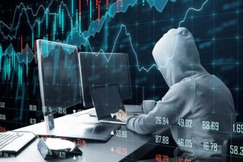 В Абакане женщина потеряла 450 тыс. рублей, поверив мошенникам-инвесторам