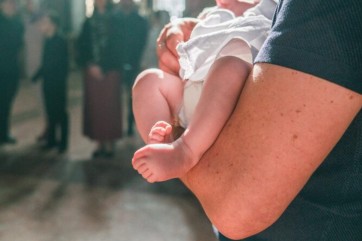 В Хакасии полицейские изъяли младенца у асоциальной матери