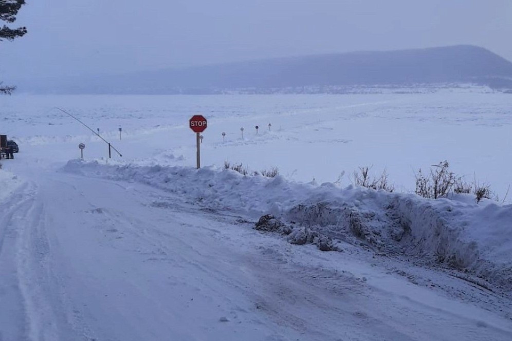 Ледовую переправу в Новоселово закрыли из-за резкой оттепели