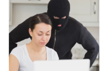 Красноярская учительница отдала мошенникам 4,5 млн руб. после знакомства в интернете