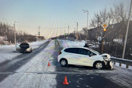 Столкновение в Абакане произошло из-за проезда на красный свет