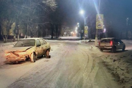 Пьяный водитель без прав травмировал пассажира в Черногорске