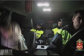 В Хакасии пьяная бесправница передала руль 17-летнему племяннику