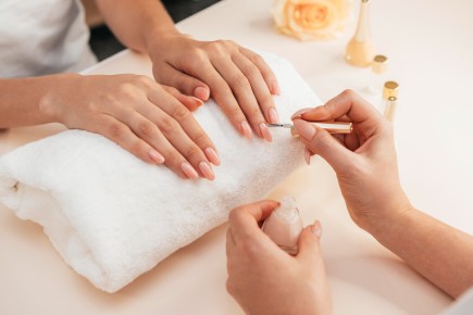 Новый стандарт Росстандарта установит нормы маникюра и педикюра