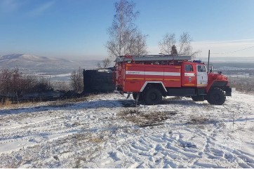 Три пожара потушили за сутки в Хакасии