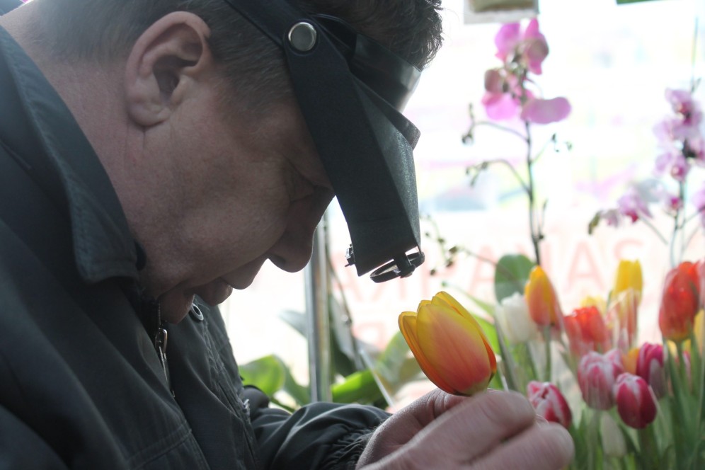 Россельхознадзор проверил цветочные точки Абакана перед 8 марта