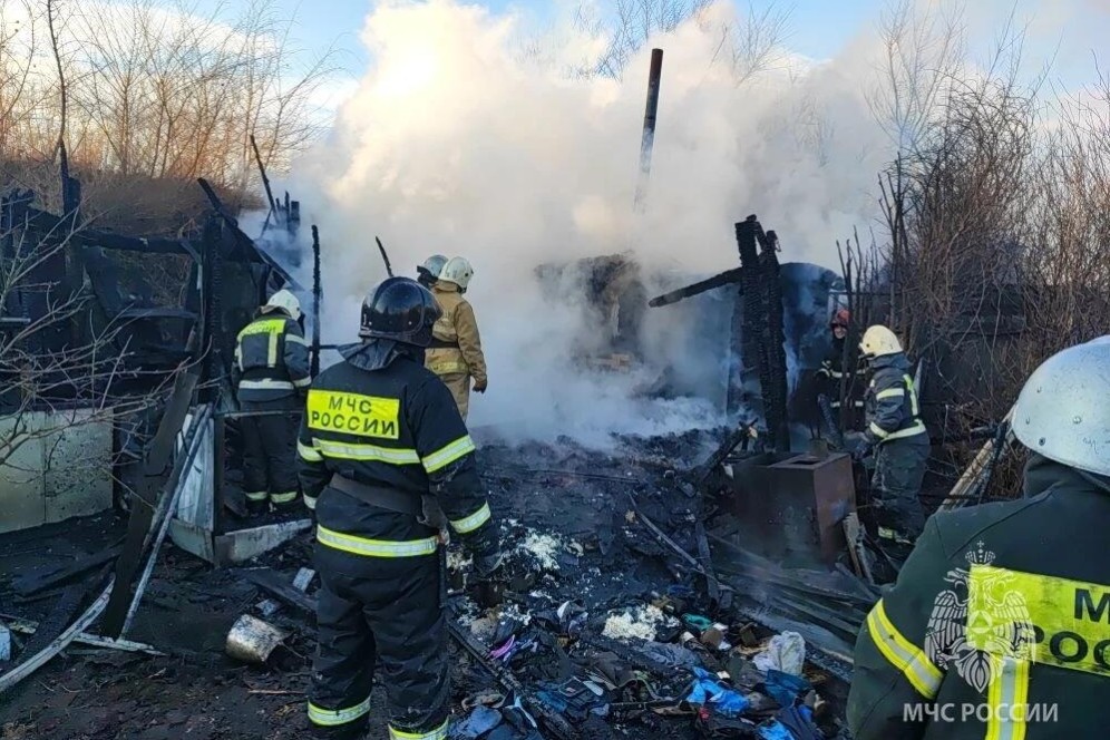 В Хакасии за сутки потушили 14 пожаров на фоне сильного ветра