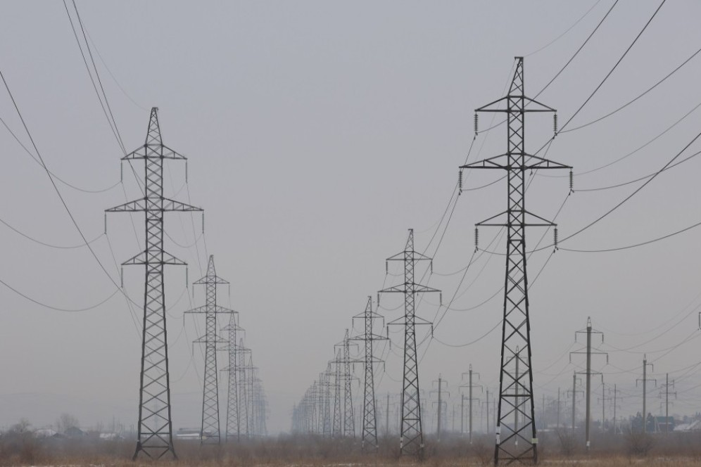 В Хакасии энергетики готовятся к штормовому ветру 15 марта