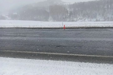 В Хакасии 19-летний водитель BMW съехал в кювет