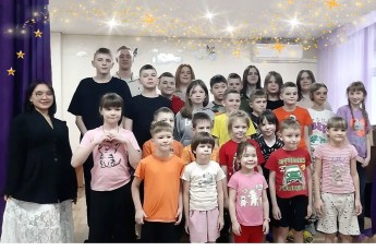 Благотворительная акция в Хакасии завершилась концертом для детей из реабилитационного центра