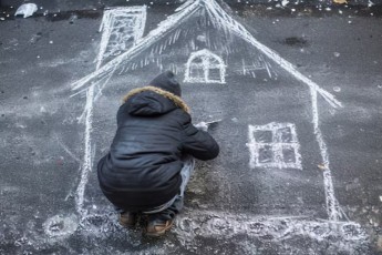 Обманутые ипотечники из Хакасии добились ареста недобросовестного застройщика в Смоленске