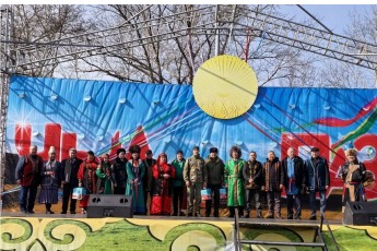 "Человек года-2025": старейшины Хакасии отметили ветеранов СВО, врачей и многодетных матерей