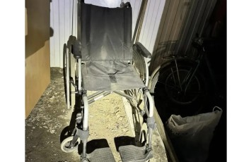 В Абакане вернули владельцу украденную из подъезда инвалидную коляску