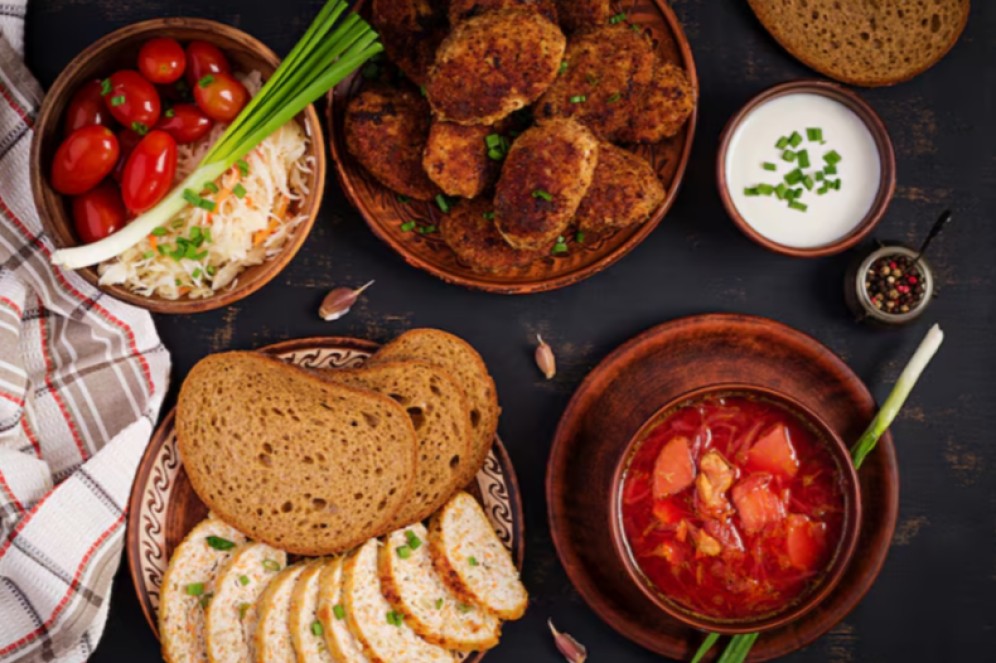 В России готовят ГОСТ для борща и окрошки