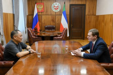 Развитие региона – в центре внимания: глава Хакасии встретился с зампредом Госдумы Шолбаном Кара-оолом