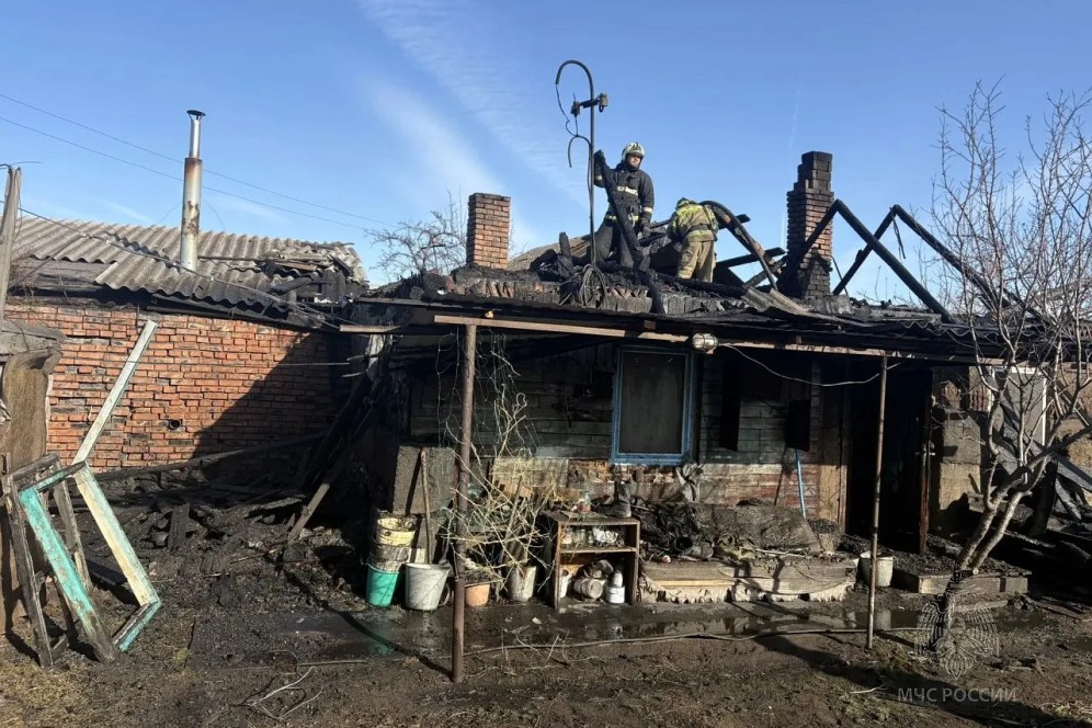 В Хакасии за сутки потушили девять пожаров, в том числе два дома в Черногорске