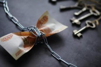 Жительница Черемушек обвиняется в мошенничестве при получении выплаты на жилье на 1,8 млн рублей