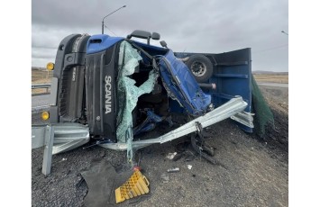 Авария на трассе «Енисей»: самосвал опрокинулся в Боградском районе Хакасии