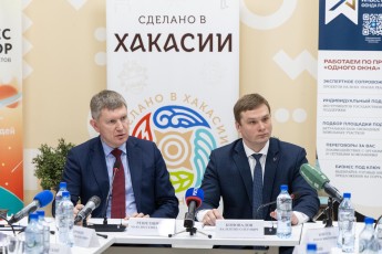 Максим Решетников: малый бизнес Хакасии привлек 1,3 млрд рублей льготных кредитов и поручительств в 2025 году