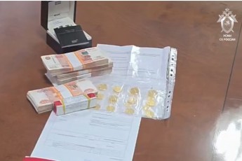 Руководитель Западно-Сибирской ЖД подозревается в получении взятки на 50 млн рублей