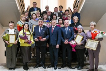 В Хакасии наградили работников местного самоуправления