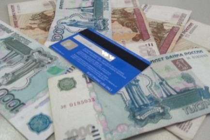 Житель Абакана ответит в суде за кражу 16 тыс. рублей с карты