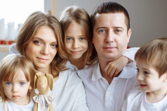 Многодетным семьям Хакасии с превышением дохода до 10% сохранят право на единое пособие