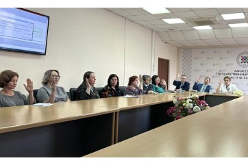 ХГУ подвел итоги 2025 года: 1925 выпускников, 415 карьерных мероприятий и 15 420 участников «Дней карьеры»