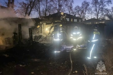 Неосторожное обращение с огнем привело к пожару в Абакане