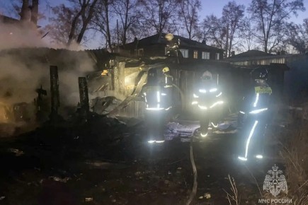 Неосторожное обращение с огнем привело к пожару в Абакане