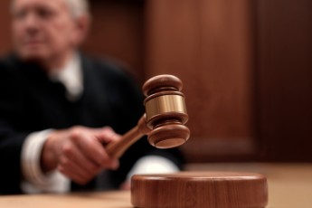 Суд в Москве заблокировал портал «ЯПлакалъ» и два сайта с анекдотами