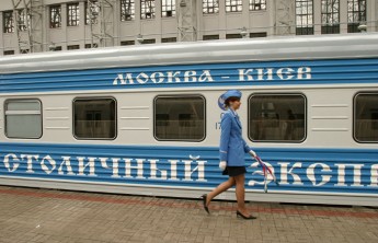 Украина может прекратить железнодорожное пассажирское сообщение с Россией с 1 июля