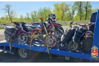 В Абакане ГИБДД сорвала покатушки подростков на питбайках