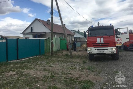В Аскизском районе неравнодушный прохожий спас из горящего дома мужчину