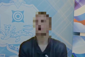 Полицейские Хакасии задержали курьера мошенников, забравшего у матери погибшего в СВО 740 тыс. руб.