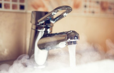 В России могут отказаться от ежегодного отключения горячей воды