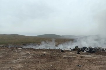 Ночью в Черногорске ликвидировали тление на свалке — для рекультивации привлекут тяжелую технику