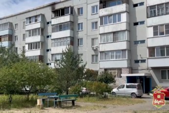 Полковник ГИБДД в Абакане помог эвакуировать жильцов пятиэтажки при пожаре