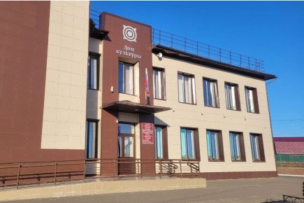 В Хакасии руководителя фирмы обвиняют в мошенничестве при ремонте двух домов культуры