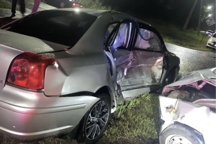 В Черногорске в ДТП с "Toyota" и ВАЗ пострадали подростки
