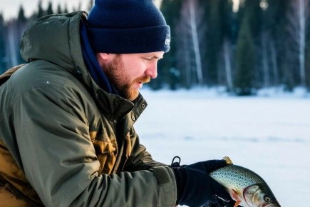 За незаконный вылов хариуса жителю Республики Алтай назначены 160 часов обязательных работ