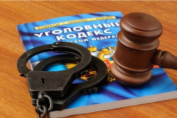 Жительницу Саяногорска приговорили к 180 часам обязательных работ за ранение сожителя ножом