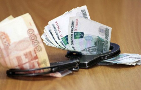 Начальник таможенного поста в Красноярском крае арестован за взятку в 200 000 рублей