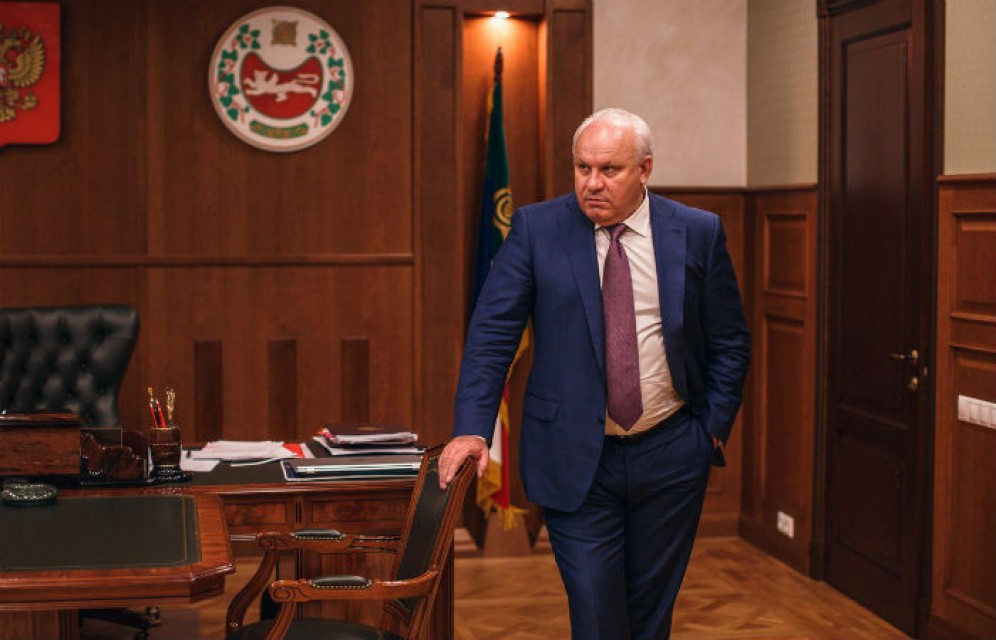 Глава Хакасии: "Хватит обсуждать проблему госдолга"