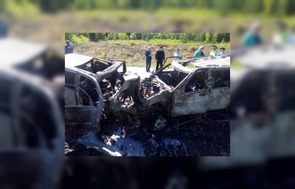 В Красноярском крае просят откликнуться очевидцев смертельного ДТП, в результате которого погибли 5 человек