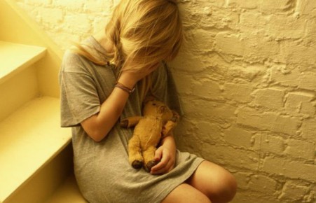 В Хакасии 16-летняя падчерица родила от изнасиловавшего ее отчима