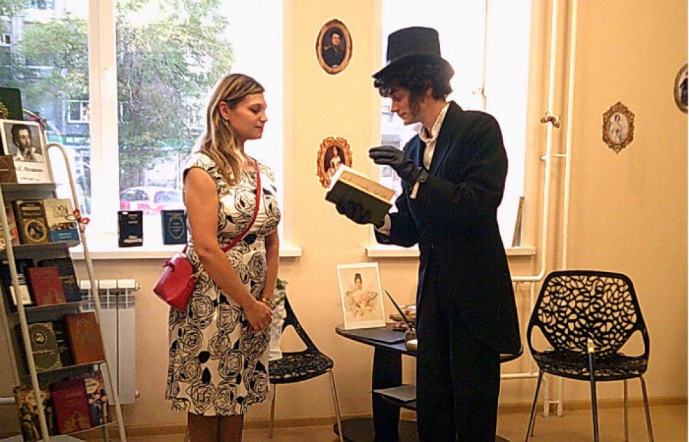 "Литературная ночь" в Абакане объединила писателей, музыкантов и актеров